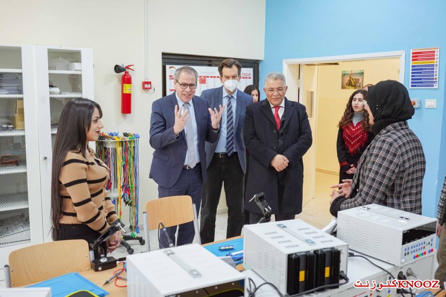 جامعة القدس تفتتح مختبرات الدراسات الثنائية 